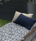 Coussin noir 100% coton recyclé de la marque orignal Home
