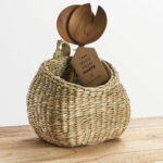 Panier en jonc de mer pour tout ranger dans la maison de chez Opjet Paris.Il est esthétique et fabriqué artisanalement.
