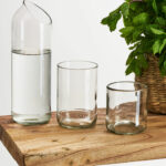 Très beaux verres fabriqués à partir de bouteilles de vin recyclées issues des déchets touristiques de l’ile de Zanzibar