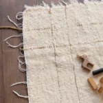 Tapis Jude - Ecru 2 lignes Caramel - Coton recyclé