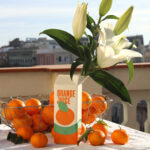 Vase « Orange Juice » de la marque Fluid Market. C’est un vrai coup de fraicheur dans votre intérieur et son réalisme est surprenant! Vous êtes prêt pour une nouvelle déco au design audacieux et décalé?